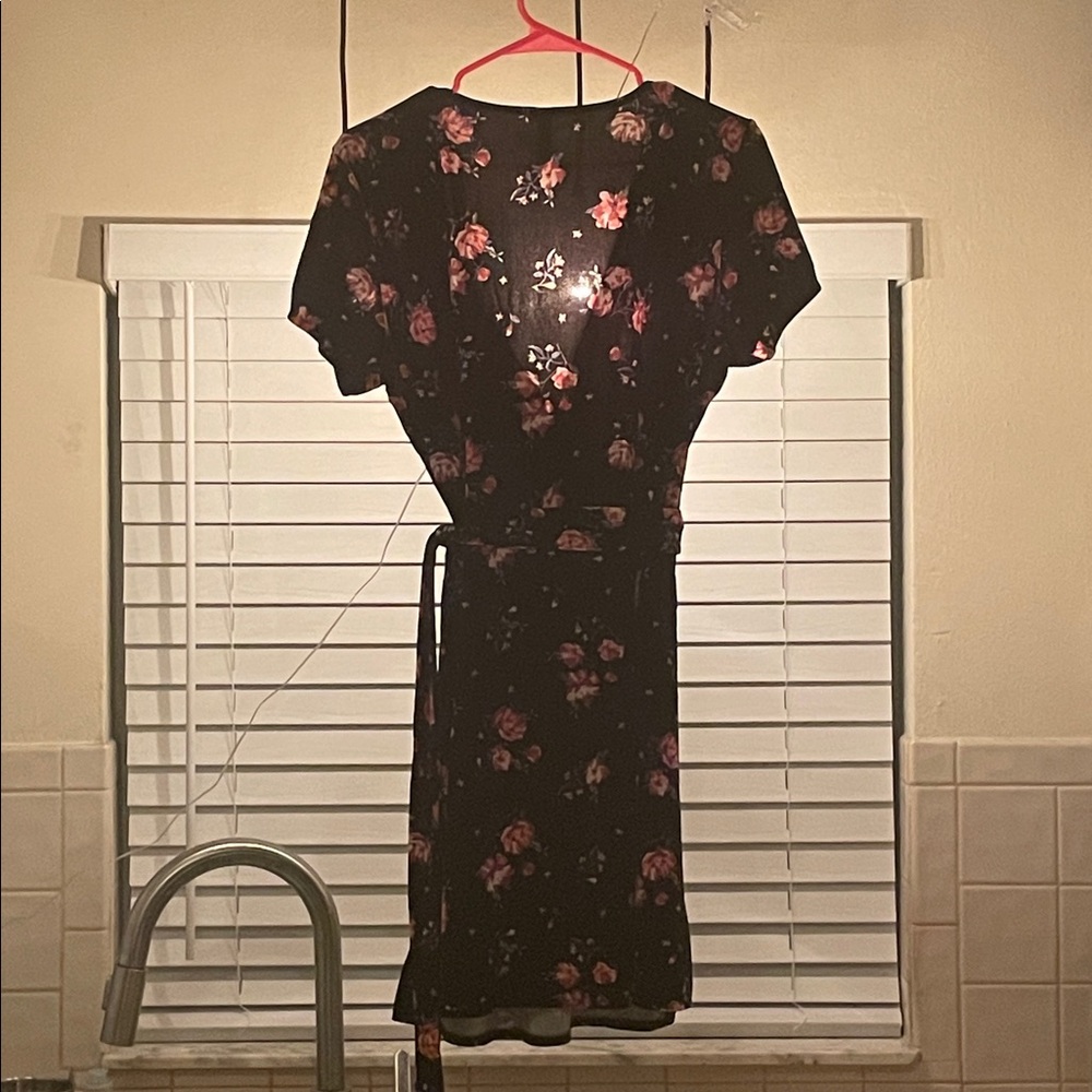 NWOT H&M Black Velvet Floral “Wrap”Dress (12)